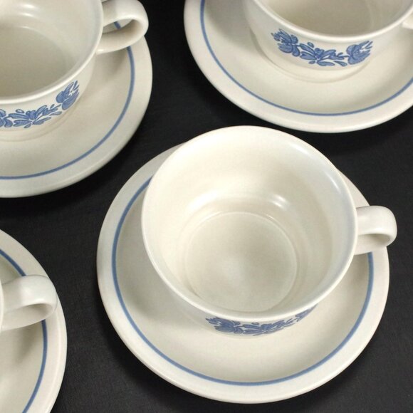 Vintage Pfaltzgraff Yorktowne Stoneware Flat Cup and Saucer, Set of 4 - Picture 2 of 3